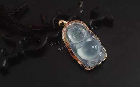 网购翡翠时应该怎样辨别翡翠的真伪