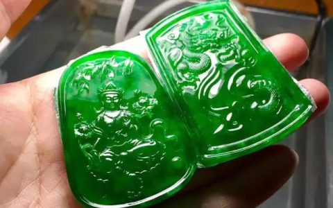 翡翠究竟有多少种颜色 翡翠的颜色是不是越多越有价值