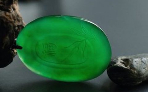 什么是翡翠的水 翡翠的水是怎么分级的