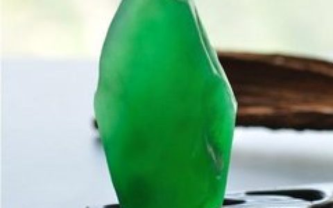 什么是翡翠的种水 种水优异的翡翠能有多大价值