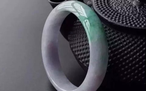 购买翡翠时是应该看翡翠的种 还是看翡翠的颜色