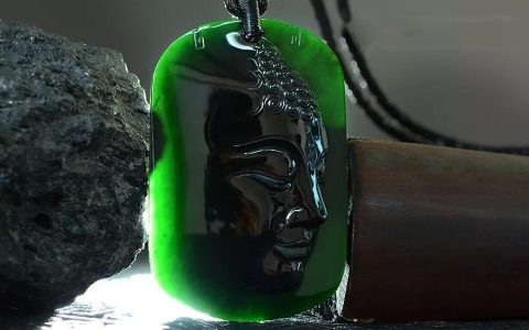 为什么人们都喜欢买翡翠 佩戴翡翠有什么讲究呢