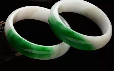 网上购买翡翠与实体店购买翡翠相比 优势在哪